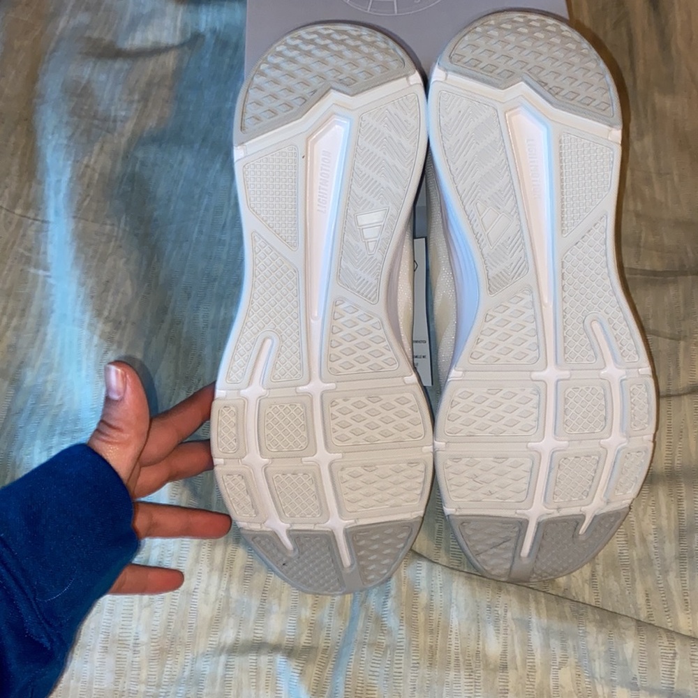 Adidas - Picture 5 of 10